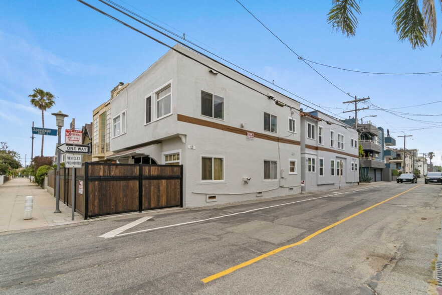 12 25th Ave, Venice, CA for sale - Building Photo - Image 1 of 33