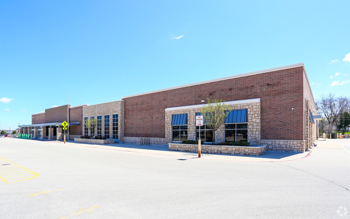 N88 W15559 Main St Menomonee Falls Wi 53051 Former Walmart Loopnet Com