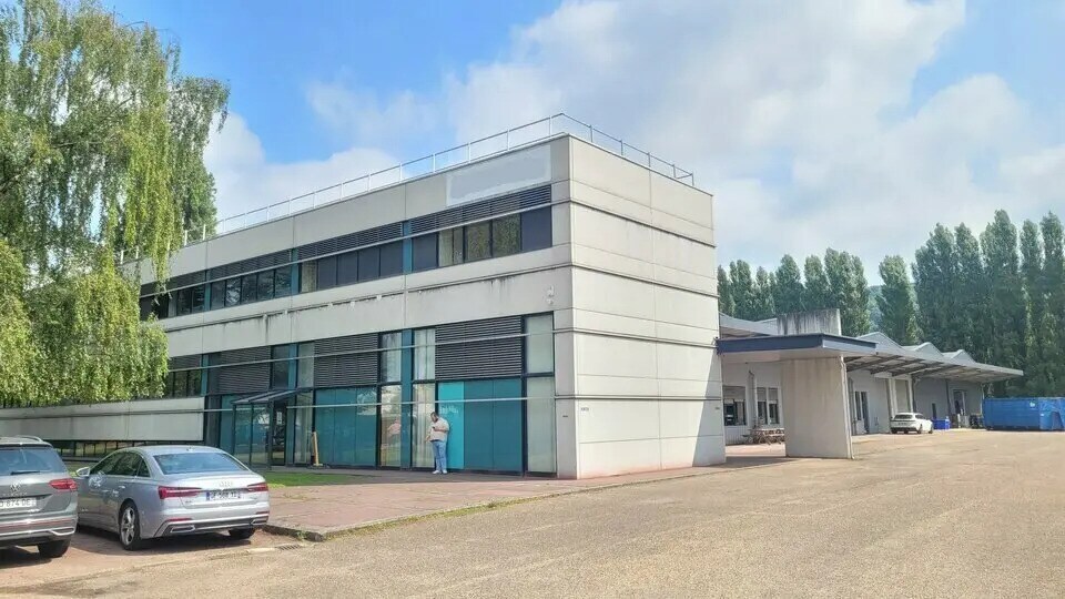 Office in Sotteville-Lès-Rouen for lease Building Photo- Image 1 of 13