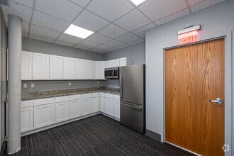 366-386 Main St, Middletown, CT for lease Interior Photo- Image 2 of 6