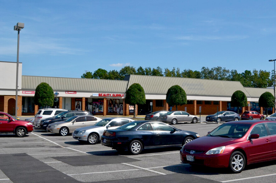 1701-1763 Parkview Dr, Chesapeake, VA for lease - Building Photo - Image 1 of 2