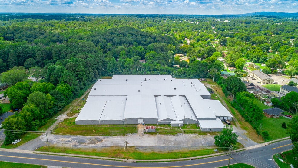 1318 Underwood St, Dalton, GA for sale - Building Photo - Image 2 of 49