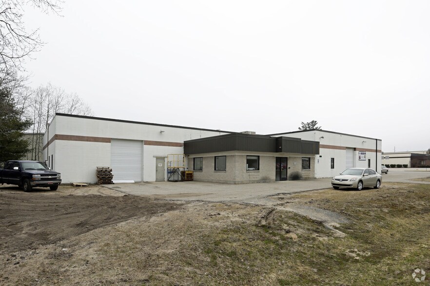 2488 Cass Rd, Traverse City, MI 49684