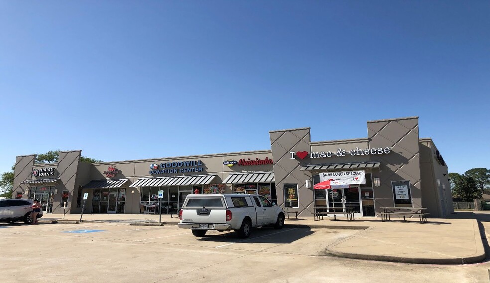 8015 Spencer Hwy, Deer Park, TX for lease - Building Photo - Image 1 of 1