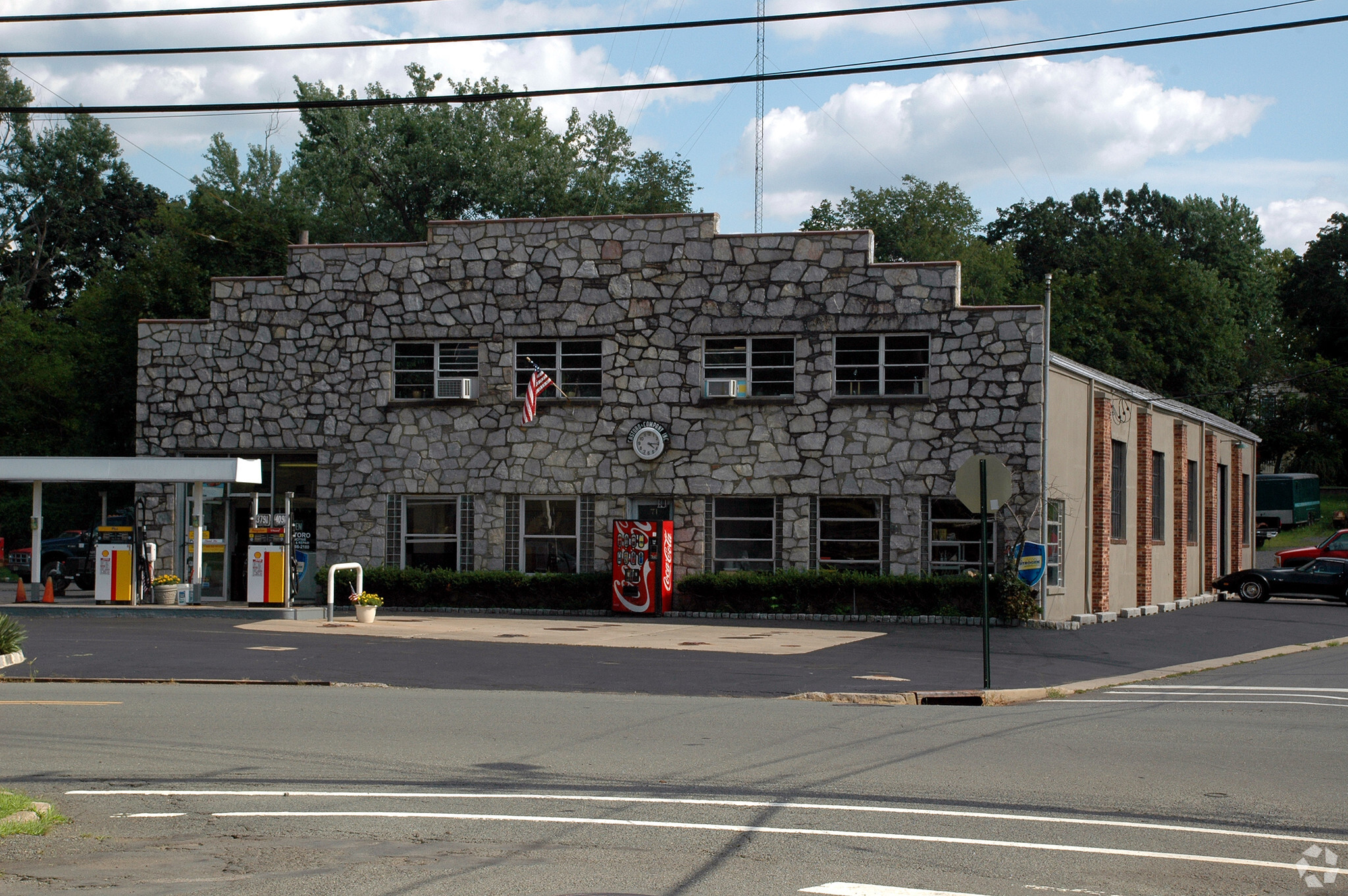 71 E Broad St, Hopewell, NJ for sale Primary Photo- Image 1 of 10