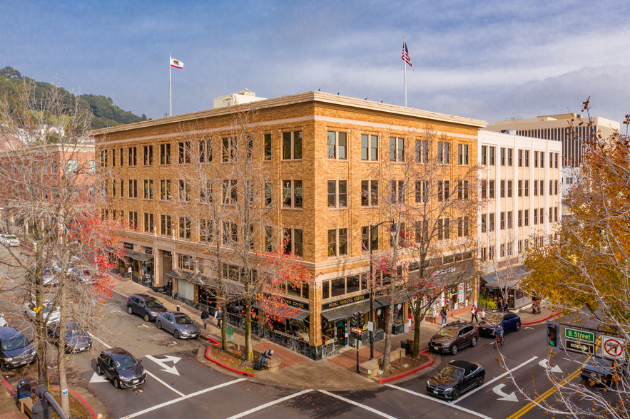 The Albert Building - Convenience Store