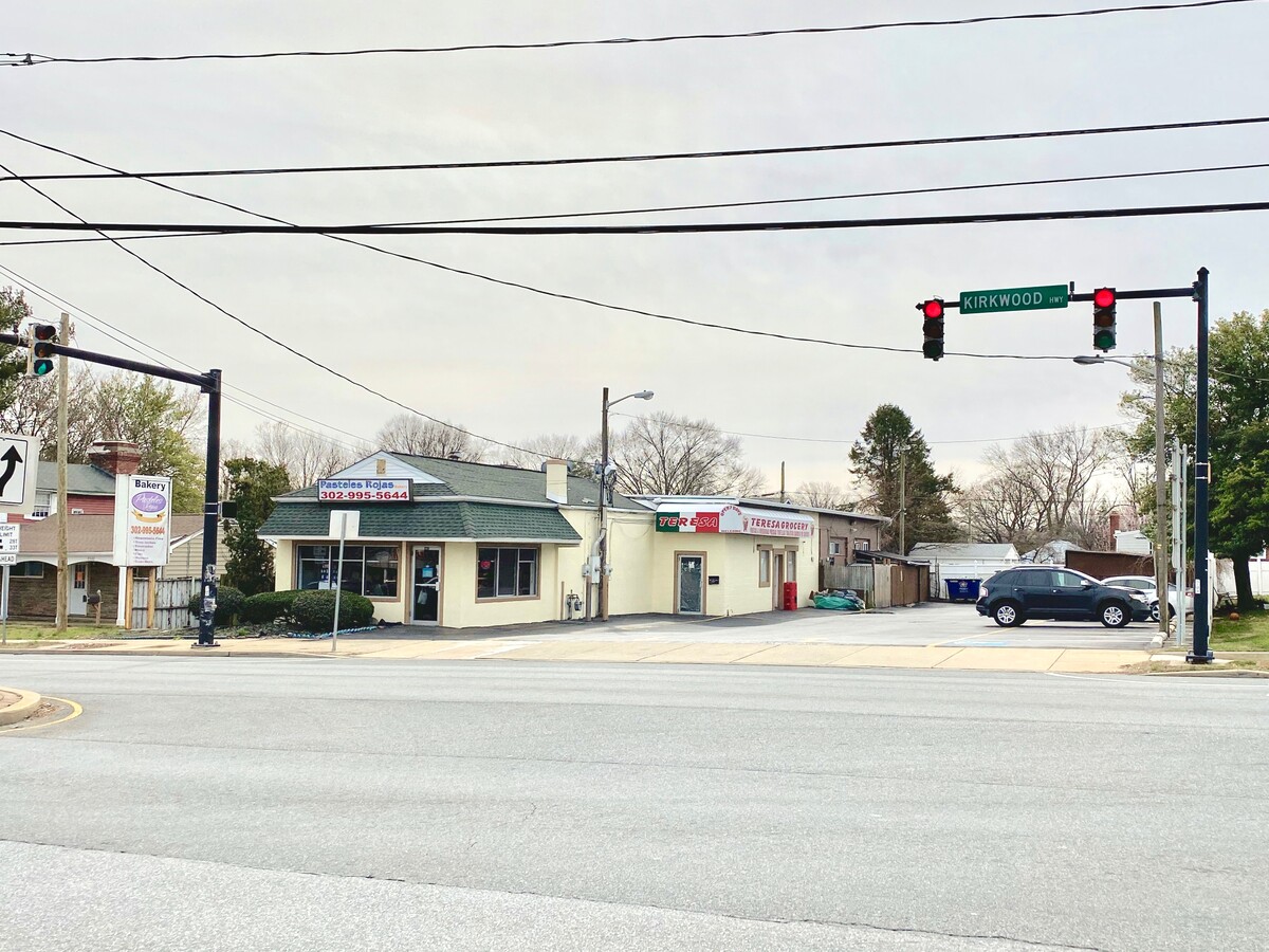 2110 Kirkwood Hwy, Wilmington, DE 19805