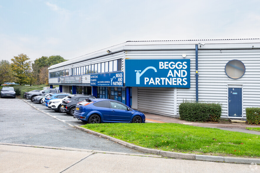 Seax Way, Basildon for lease - Building Photo - Image 3 of 4