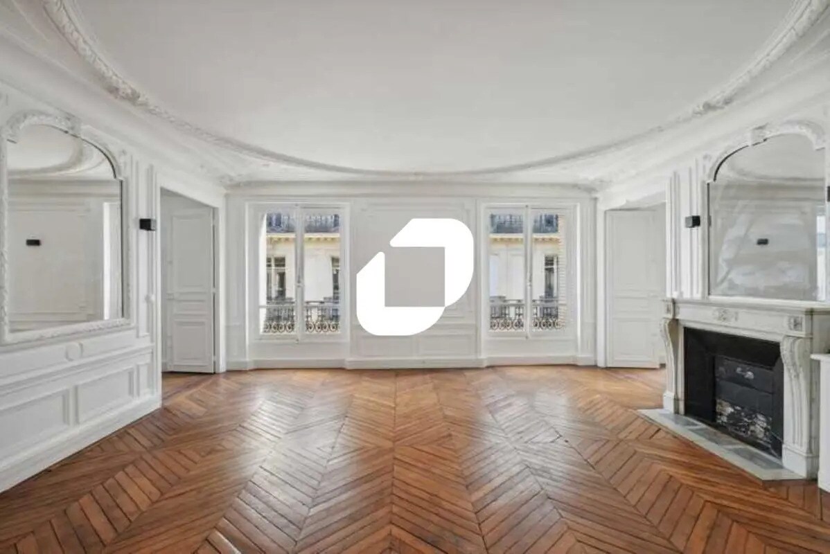 Office in Paris for lease Interior Photo- Image 1 of 8
