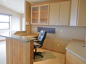 63700 Clausen Rd, Bend, OR for lease Interior Photo- Image 2 of 6