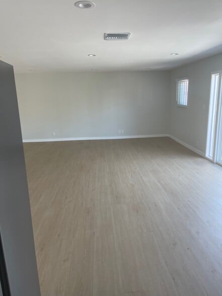 924 Main St, El Segundo, CA for sale - Building Photo - Image 3 of 11