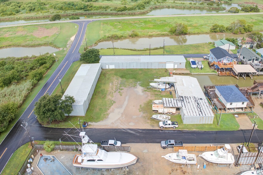 205 Marine Way, Freeport, TX for sale - Building Photo - Image 3 of 41