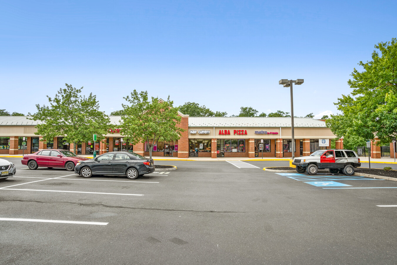 18 Broadway, Browns Mills, NJ 08015 - Pine Grove Plaza | LoopNet