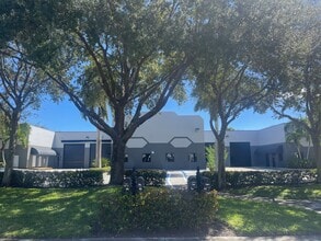 1725 Park Ln S, Jupiter, FL for lease Building Photo- Image 2 of 4