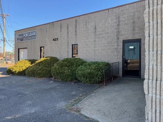 427-429 Honeyspot Rd, Stratford, CT for lease - Building Photo - Image 2 of 37