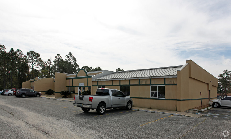 7555 Highway 98 W, Pensacola, FL for lease - Primary Photo - Image 1 of 5