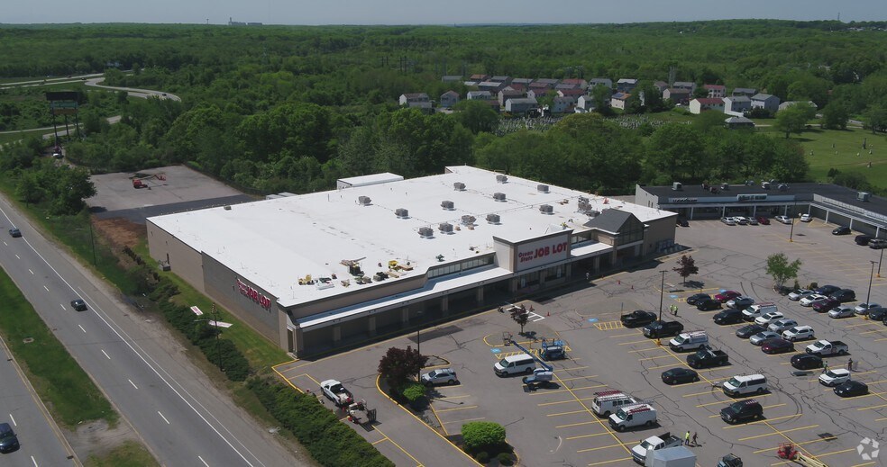 465-485 William S Canning Blvd, Fall River, MA for sale - Primary Photo - Image 1 of 1