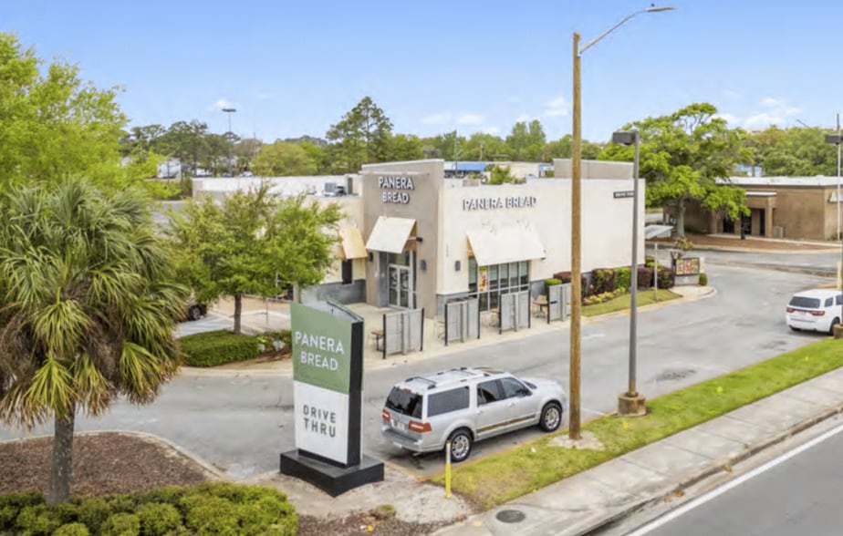 350 Mary Esther Blvd, Mary Esther, FL for sale - Building Photo - Image 3 of 6