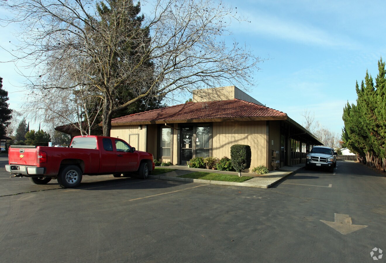 2101 Geer Rd, Turlock, CA 95382