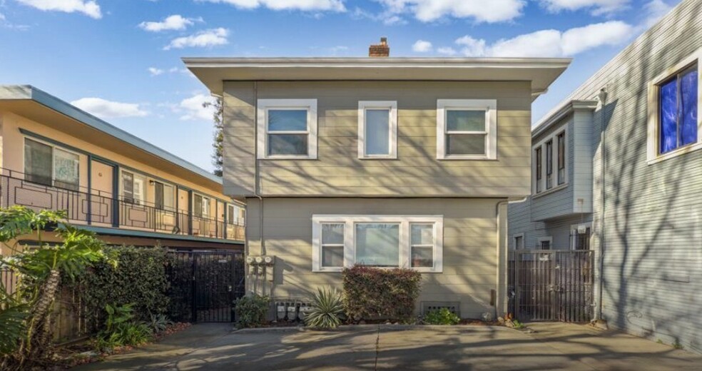 6437 Telegraph Ave, Oakland, CA for sale - Building Photo - Image 1 of 8