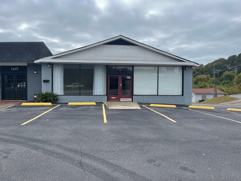 1697 Vernon Rd, Lagrange, GA 30240