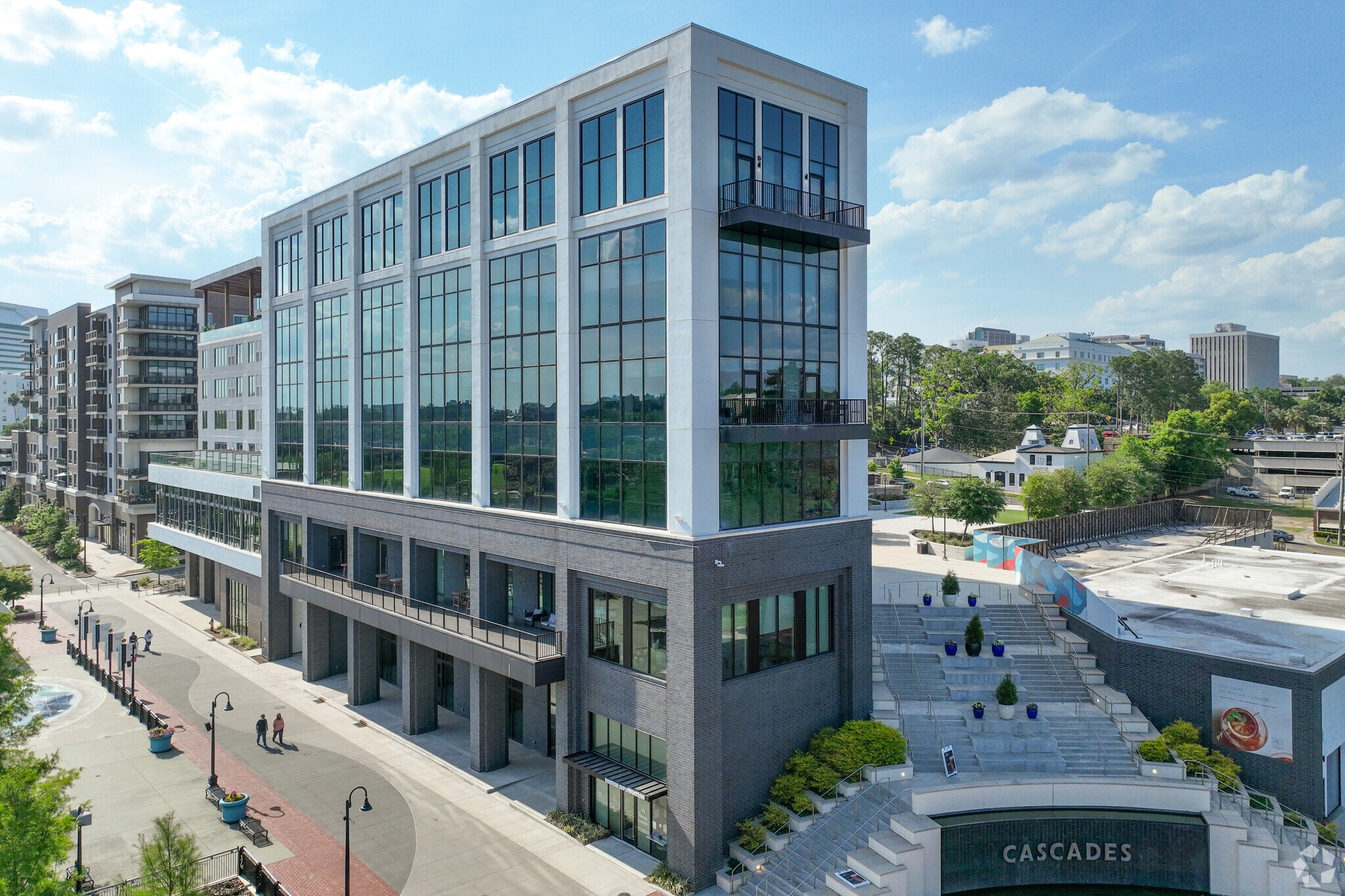 414 E Bloxham St, Tallahassee, FL for lease Primary Photo- Image 1 of 5