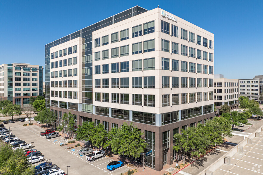 6860 Dallas Pkwy, Plano, TX for lease - Building Photo - Image 1 of 8