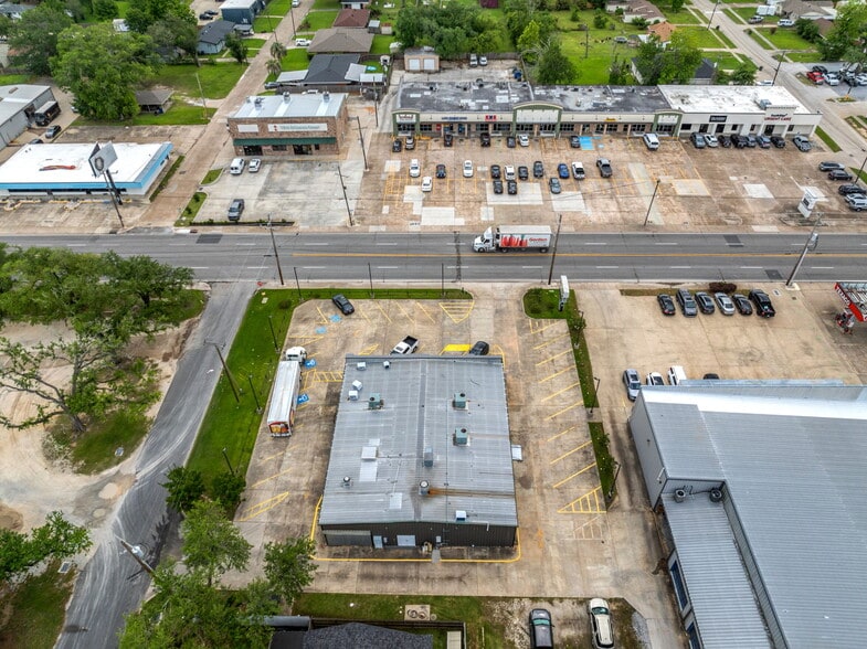 3800 Ryan St, Lake Charles, LA for sale - Building Photo - Image 3 of 15