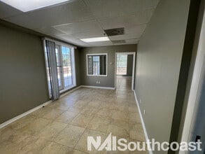 7000 SE Federal Hwy, Stuart, FL for lease Interior Photo- Image 2 of 7