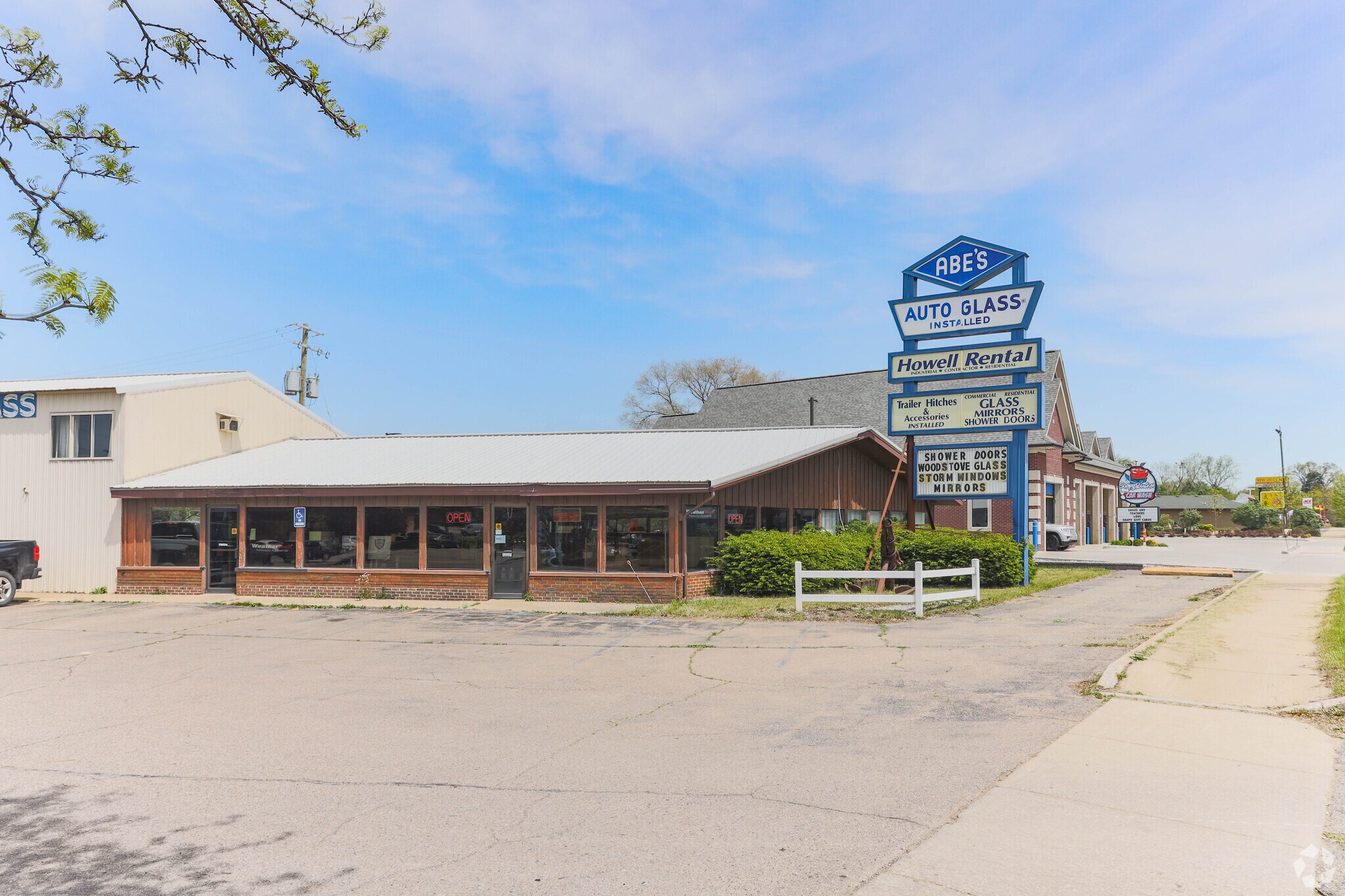 1018 E Grand River Ave, Howell, MI for sale Primary Photo- Image 1 of 1