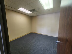 1 Civic Center Plz, Poughkeepsie, NY for lease Interior Photo- Image 2 of 4