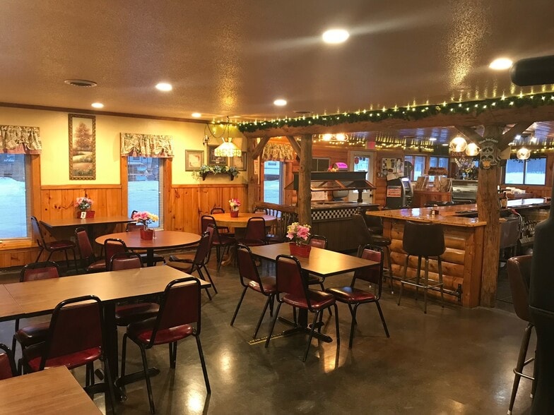 N1211 Potato Lake Rd, Chetek, WI for sale - Interior Photo - Image 3 of 34