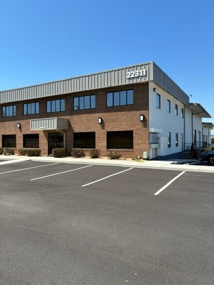 22311 Shaw Rd, Sterling, VA for lease - Building Photo - Image 2 of 19