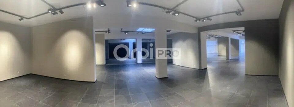 Retail in Quetigny for lease - Building Photo - Image 3 of 4