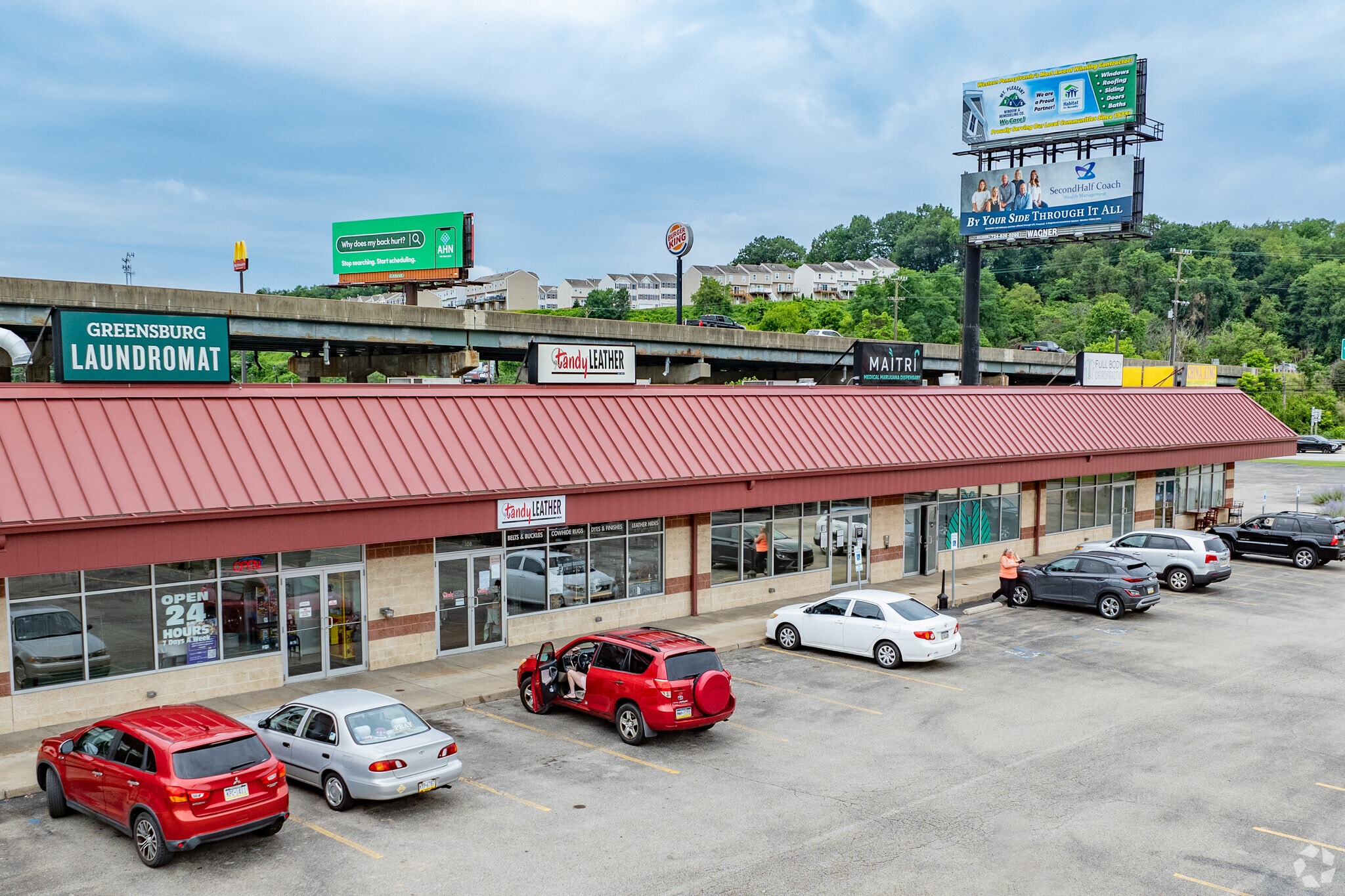 1100 S Main St, Greensburg, PA for lease Primary Photo- Image 1 of 6
