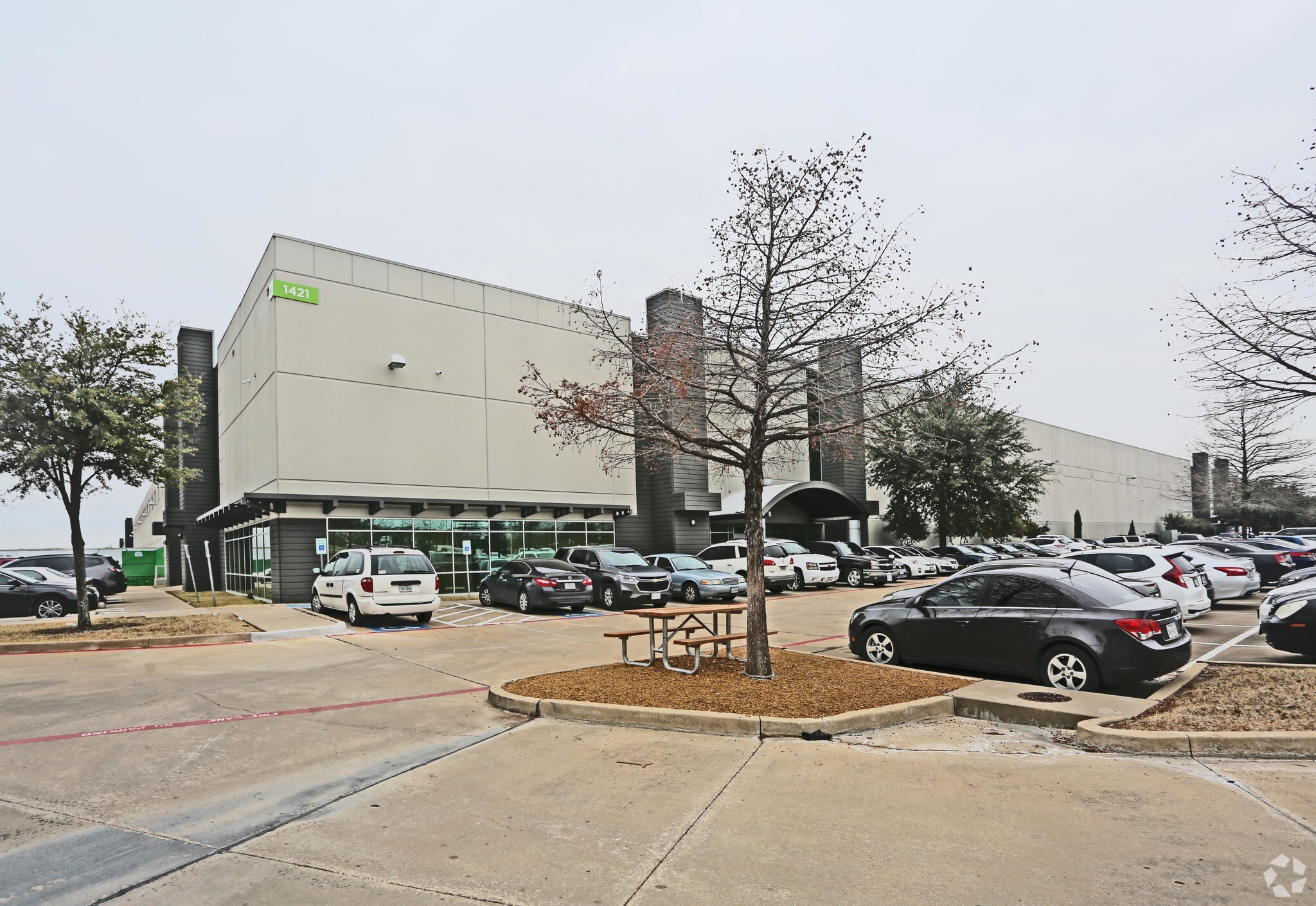 1421 N Cockrell Hill Rd, Dallas, TX for sale Building Photo- Image 1 of 1