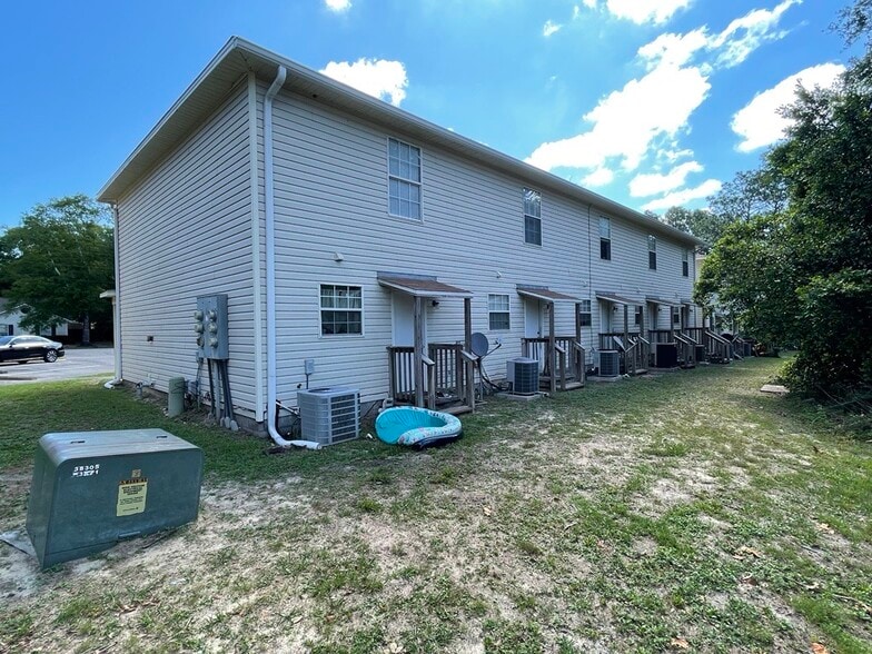 222 Runnymeade Dr, Crestview, FL for sale - Building Photo - Image 1 of 1