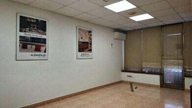 Office in Reus, Tarragona for lease Interior Photo- Image 1 of 7