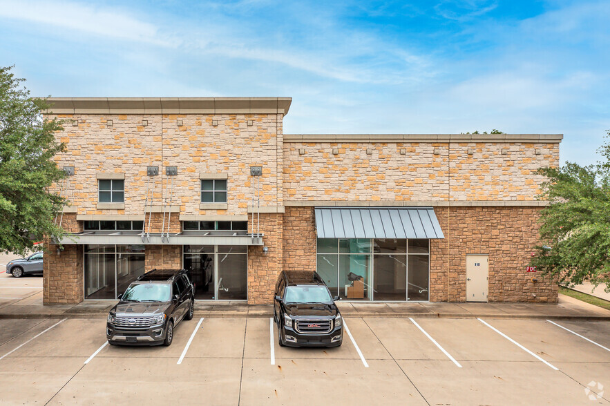 1651 W Eldorado Pky, McKinney, TX for lease - Building Photo - Image 2 of 6