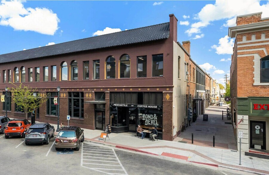 107 S 7th Ave, Caldwell, ID for sale - Building Photo - Image 1 of 1