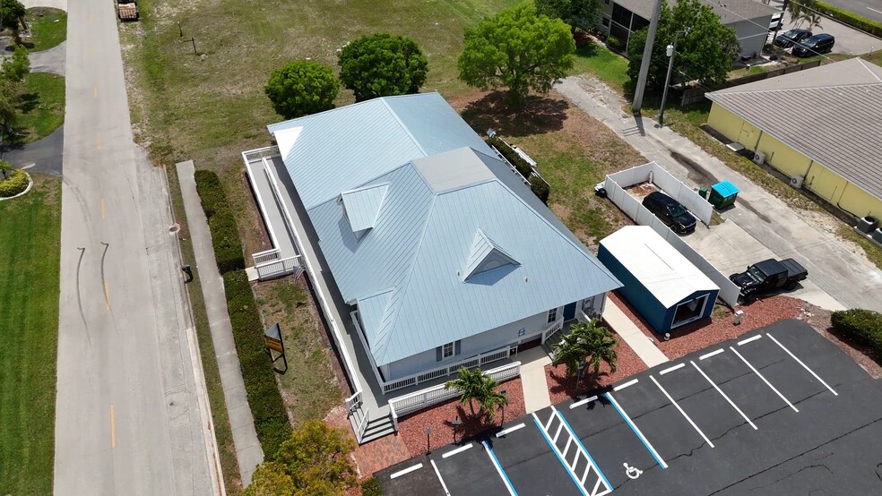 506 SW 47th Ter, Cape Coral, FL for sale - Commercial Listing Video - Image 2 of 24