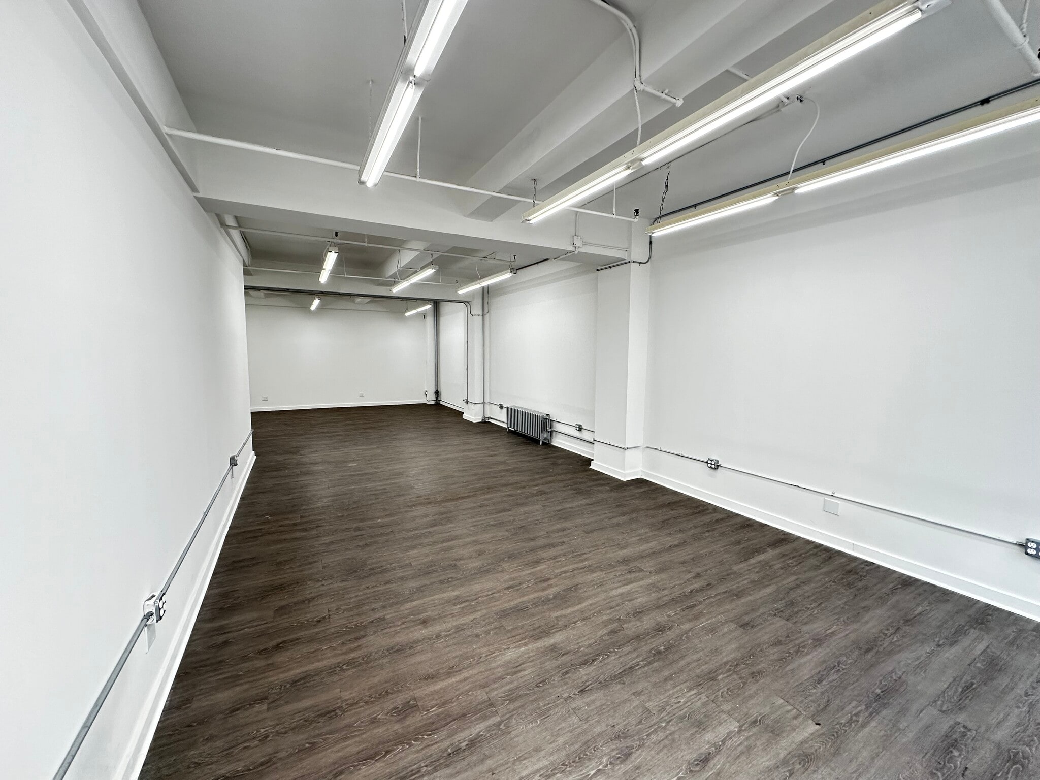 325 W 38th St, New York, NY for lease Interior Photo- Image 1 of 6