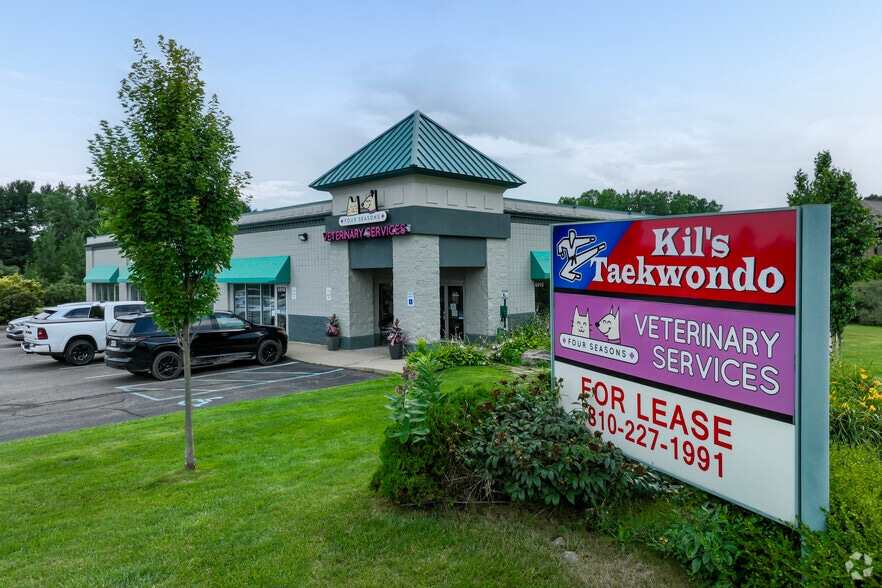 6936 Grand River Rd, Brighton, MI for lease - Building Photo - Image 3 of 5