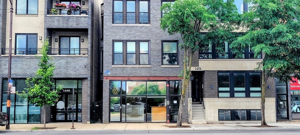 1452 N Western Ave, Chicago, IL for lease - Building Photo - Image 2 of 2