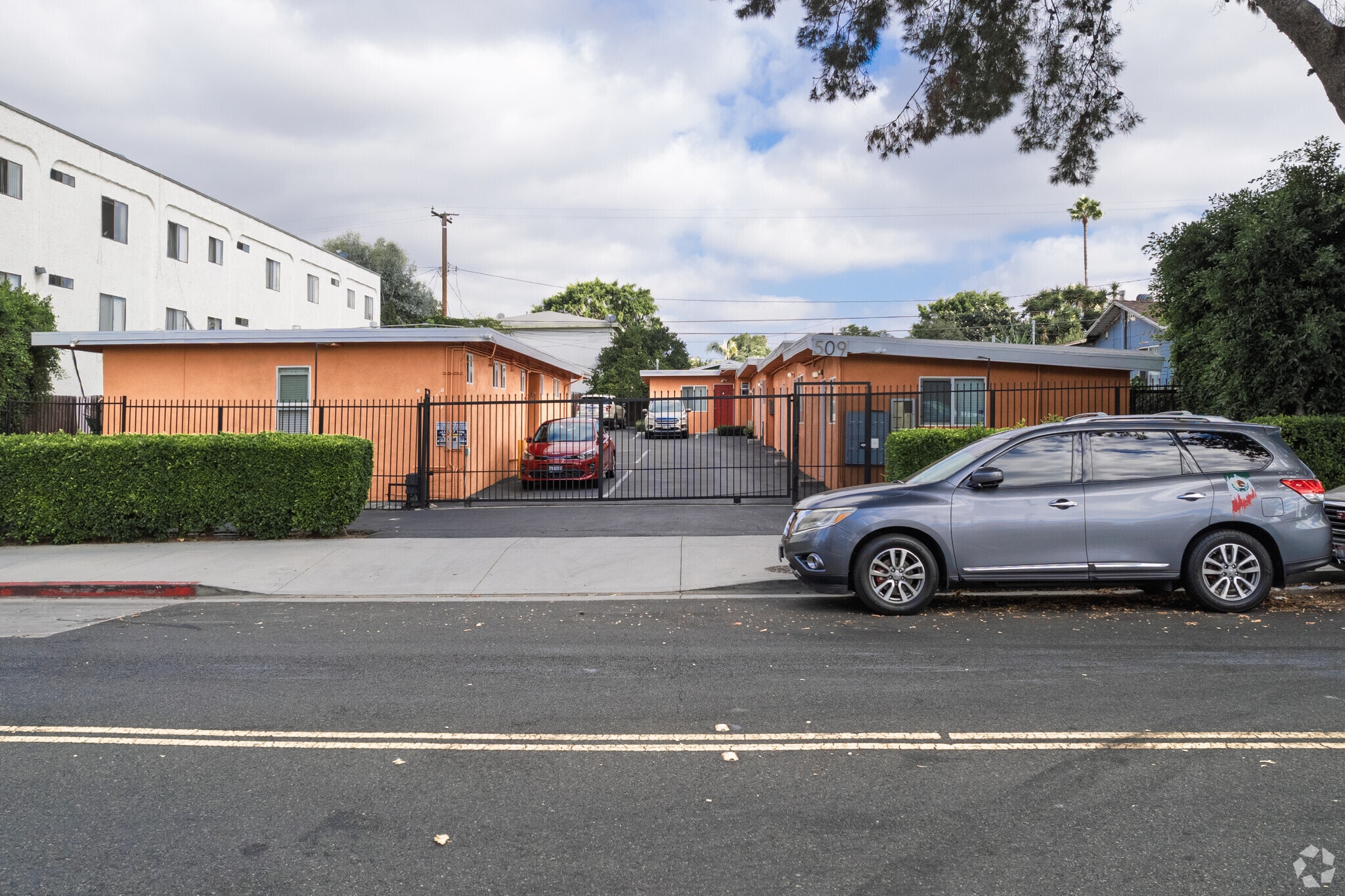 509 Hyde Park Pl, Inglewood, CA for sale Building Photo- Image 1 of 23