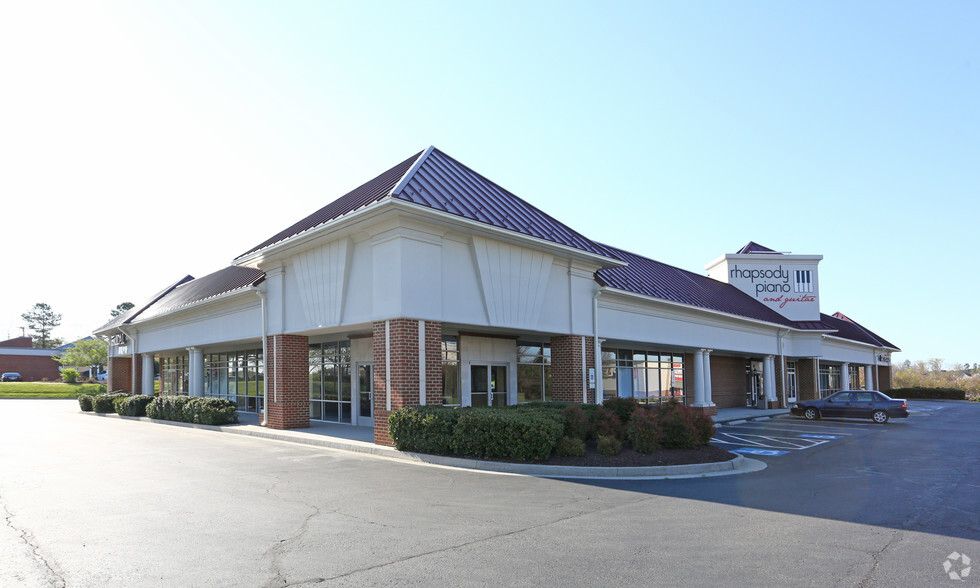 11521-11537 W Broad St, Richmond, VA for sale - Building Photo - Image 1 of 1