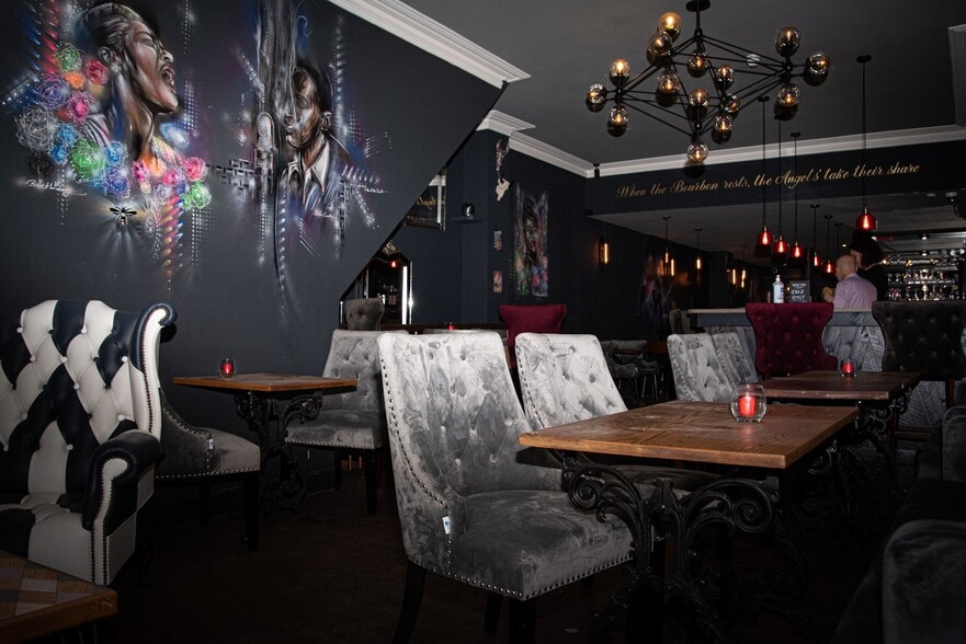 387 Roman Rd, London for lease - Building Photo - Image 3 of 8