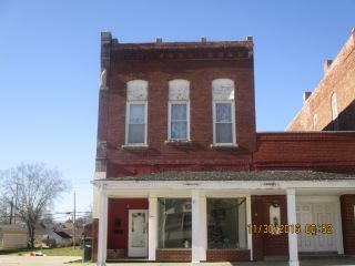 109-111 N Gex St, La Plata, MO for sale - Primary Photo - Image 1 of 1