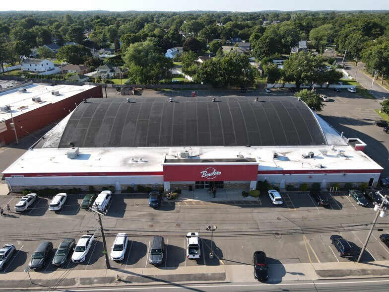 2183 Jericho Tpke, Commack, NY 11725