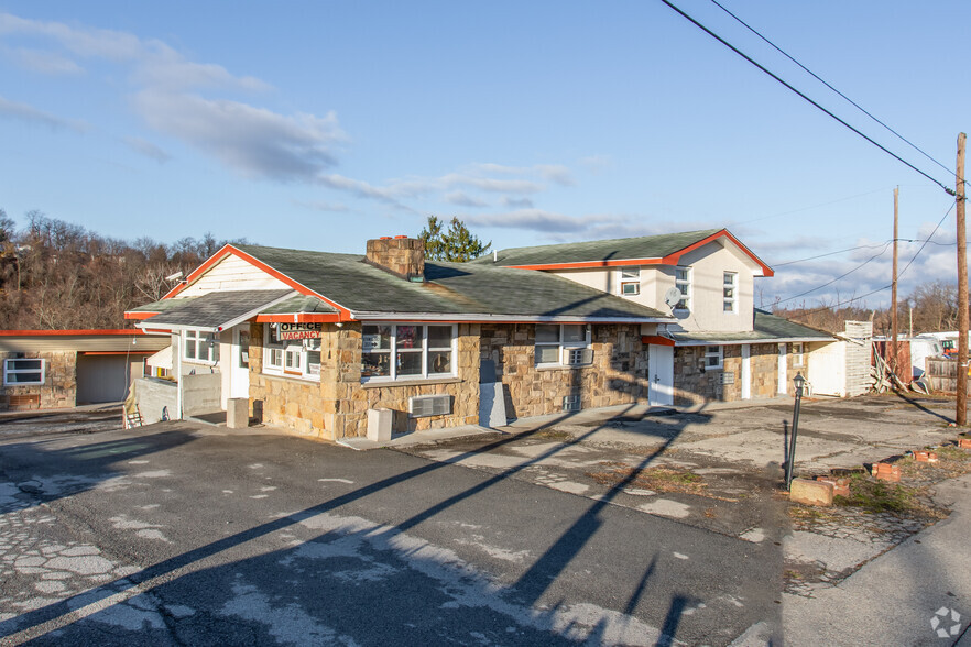 13930 US Rt 30, North Huntingdon, PA for sale - Primary Photo - Image 1 of 5